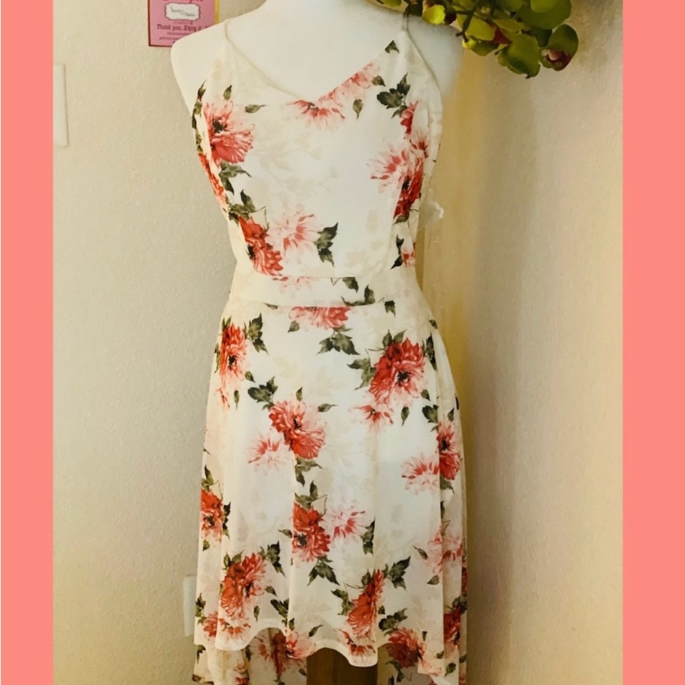 NEW -Floral Sleeveless Dress - White  and Orange Size XXL”
